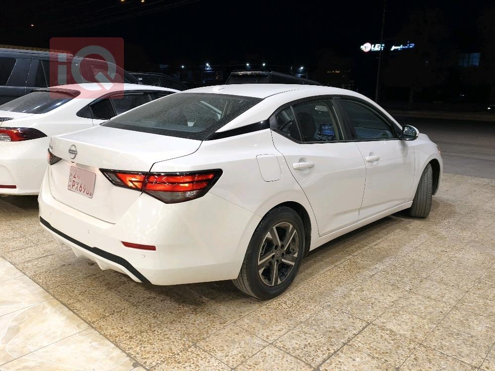 نيسان سنترا